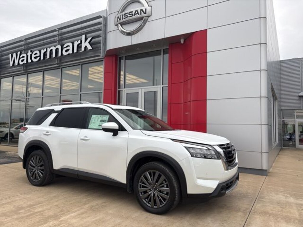 New 2025 Nissan Pathfinder SL SUV