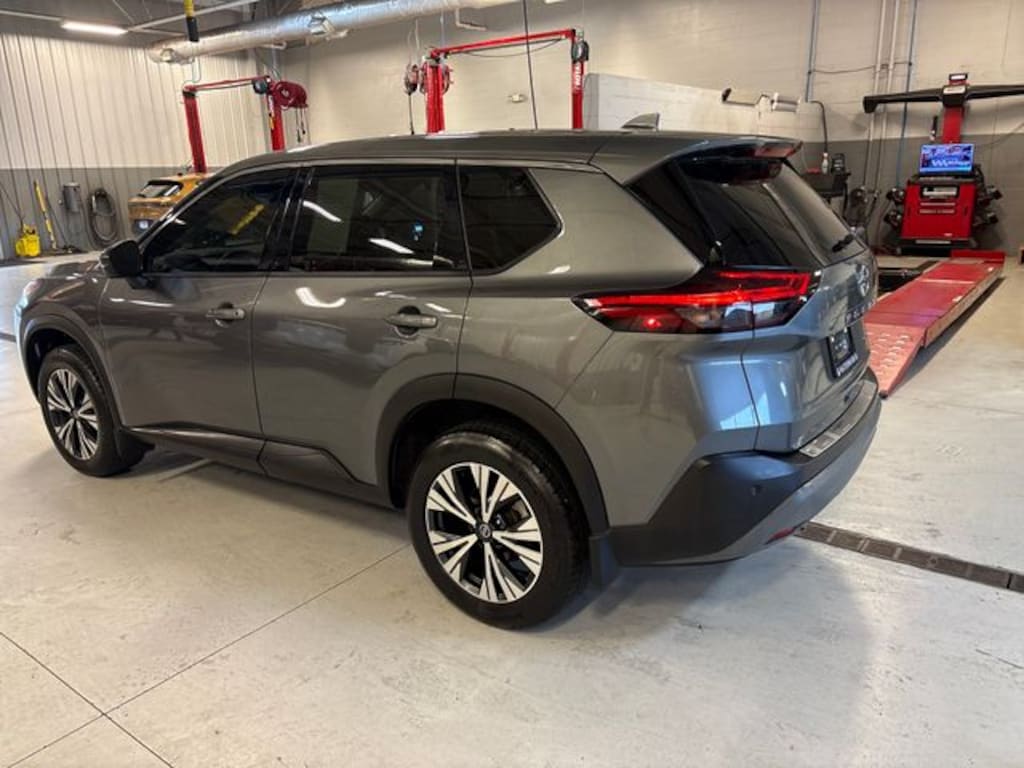 Used 2021 Nissan Rogue SV SUV