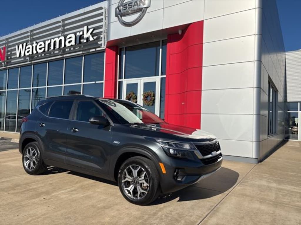 Used 2023 Kia Seltos EX SUV