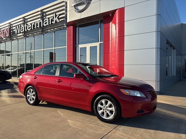 2009 Toyota Camry LE photo 3