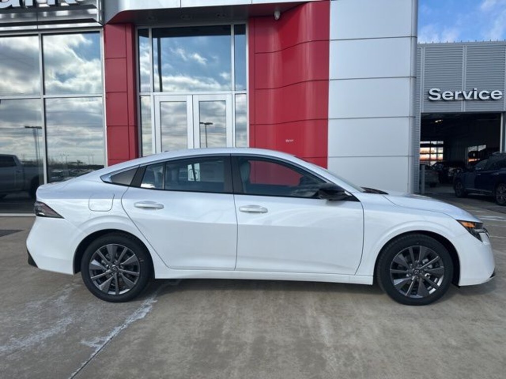 New 2026 Nissan Sentra SL Sedan