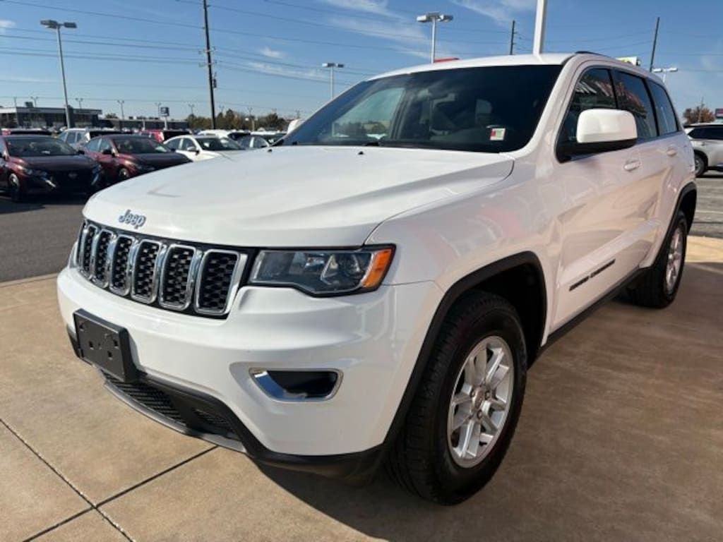 Used 2020 Jeep Grand Cherokee Laredo SUV