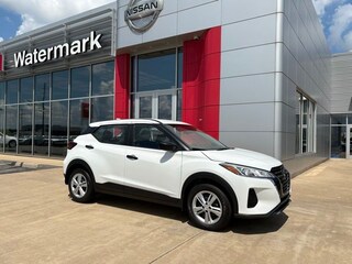 2025 Nissan Kicks Play