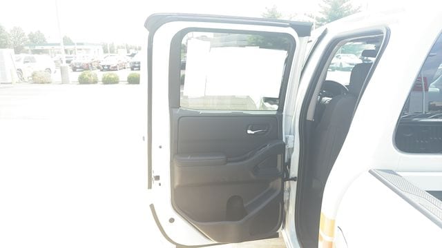 2026 Nissan Frontier SV - Photo 18