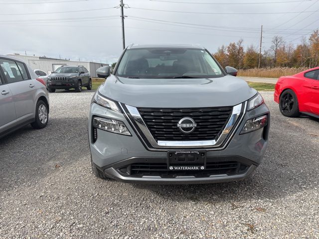 2023 Nissan Rogue SL photo 2