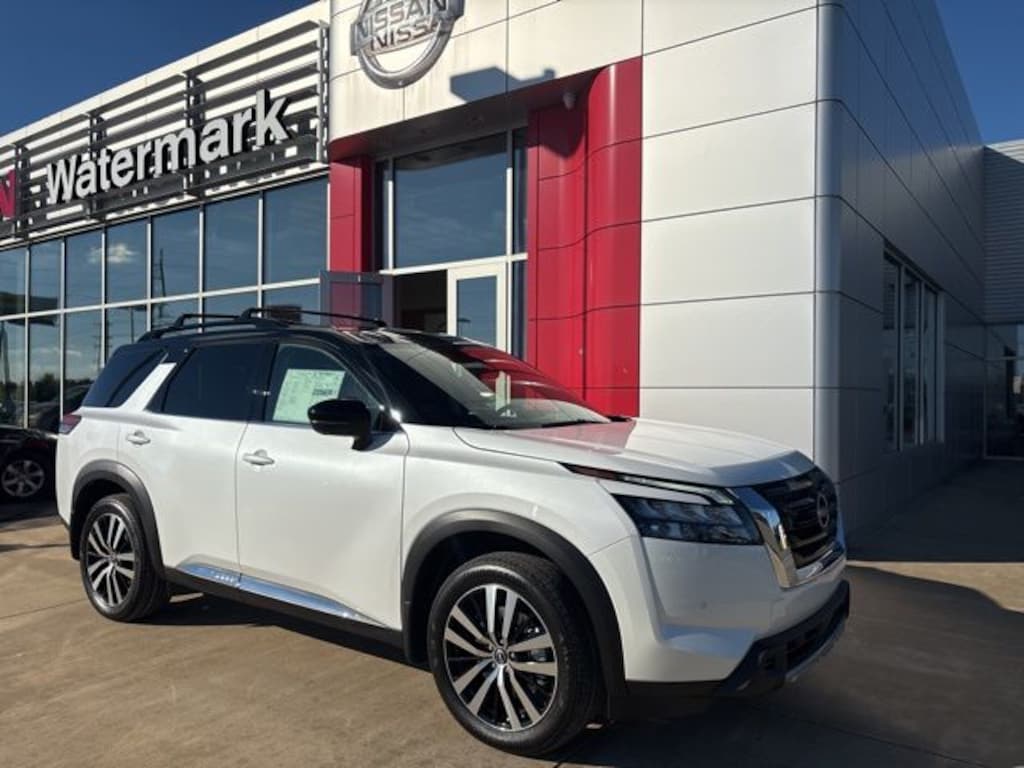 New 2025 Nissan Pathfinder Platinum SUV