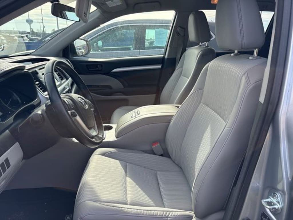 Used 2014 Toyota Highlander SUV