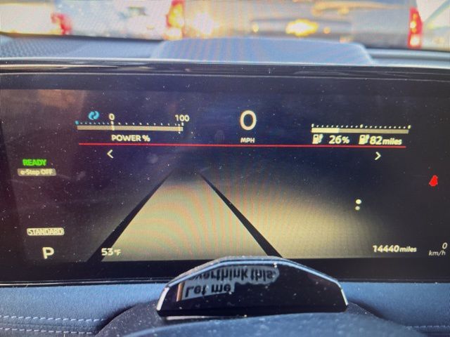 2023 Nissan ARIYA Platinum photo 3