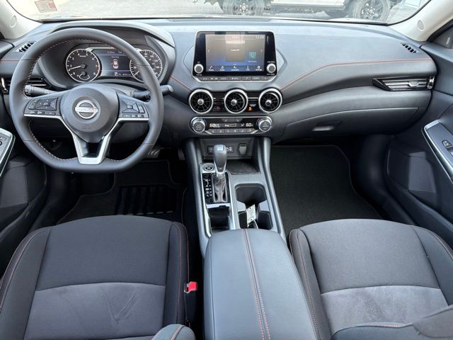 2025 Nissan Sentra SR photo 2