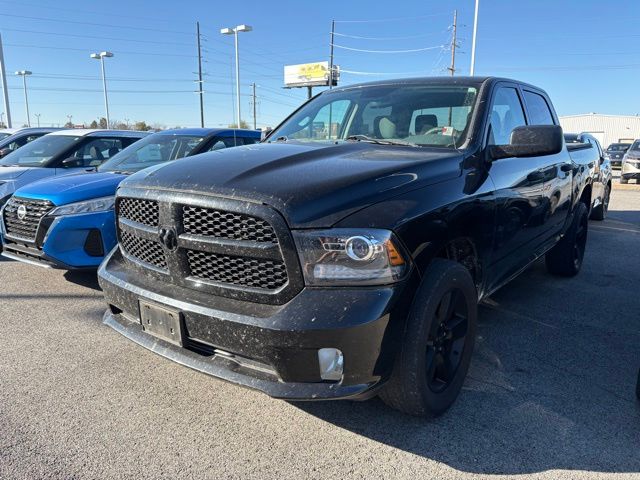 2015 Ram 1500 Tradesman Express photo 3