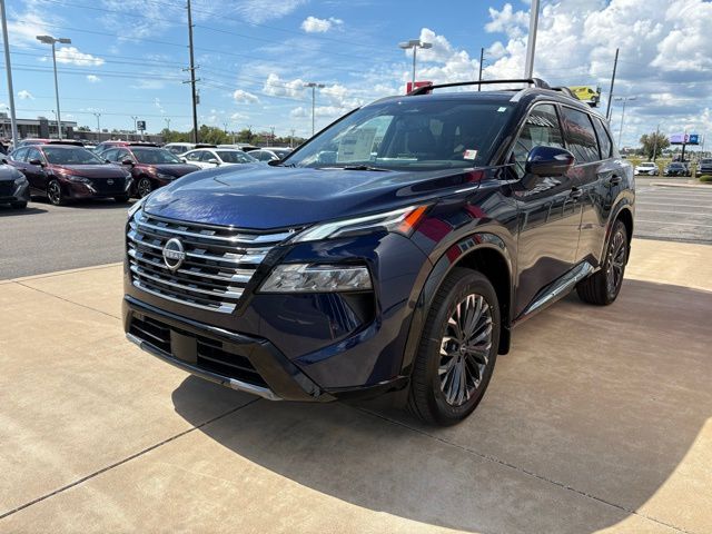 2026 Nissan Rogue Platinum photo 3