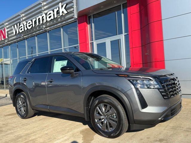 2026 Nissan Pathfinder S 2WD's photo