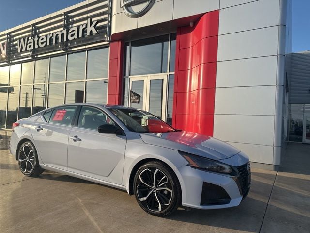 2024 Nissan Altima SR