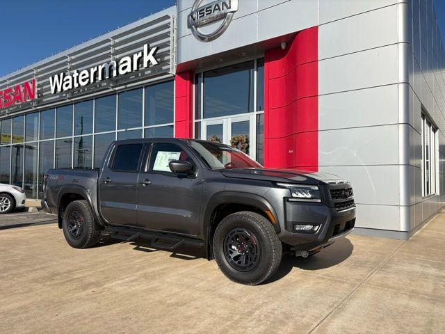 2026 Nissan Frontier PRO-4X's photo