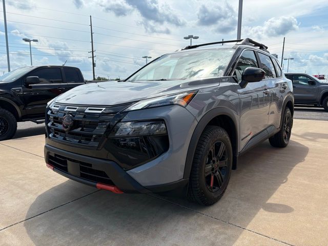 2026 Nissan Rogue SV photo 3
