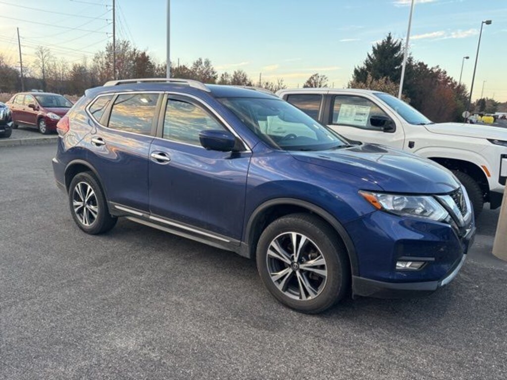 Used 2018 Nissan Rogue SL SUV