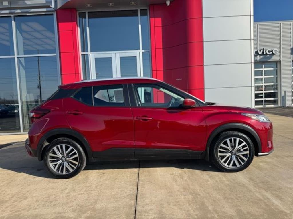 Used 2022 Nissan Kicks SV SUV