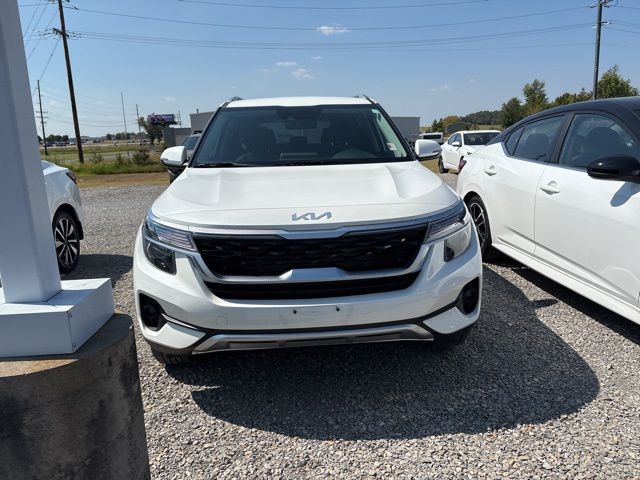 2023 Kia Seltos S photo 2