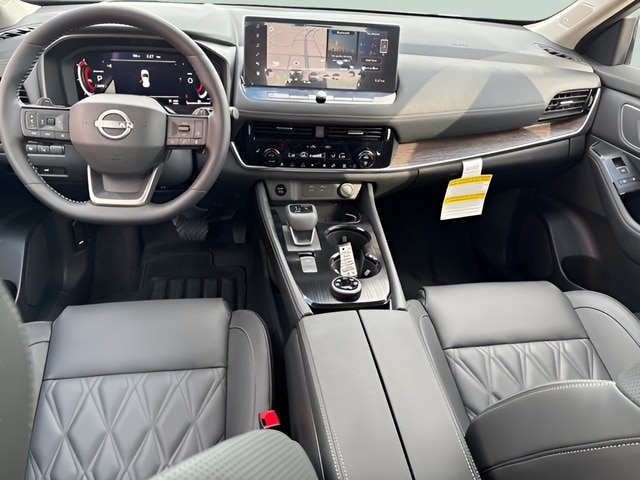 2026 Nissan Rogue Platinum - Photo 6