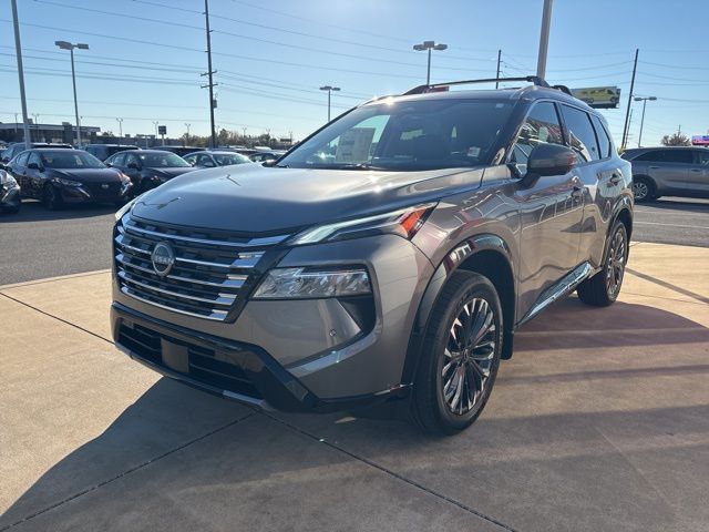 2026 Nissan Rogue Platinum photo 2