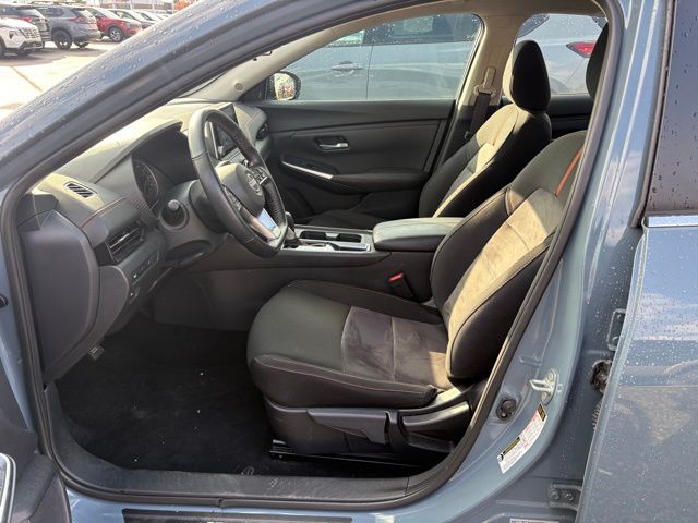 2024 Nissan Sentra SR photo 2