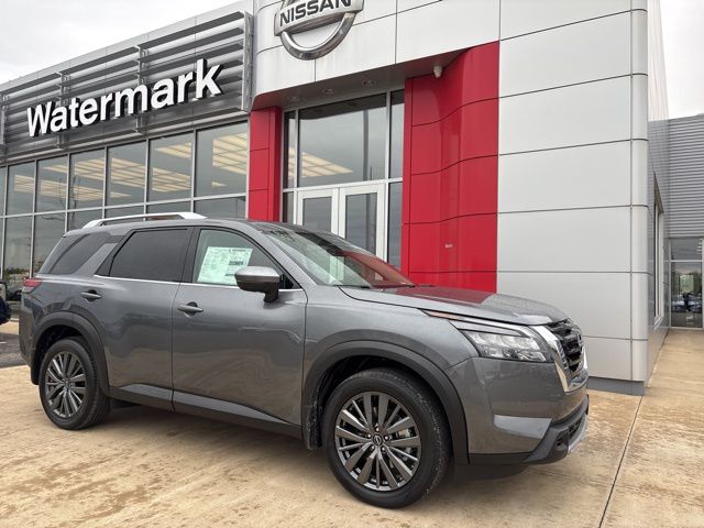 2025 Nissan Pathfinder SL's photo