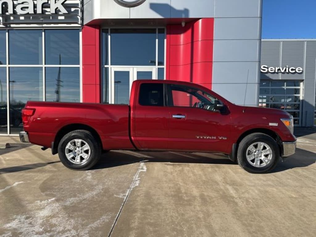 Used 2018 Nissan Titan SV Truck King Cab