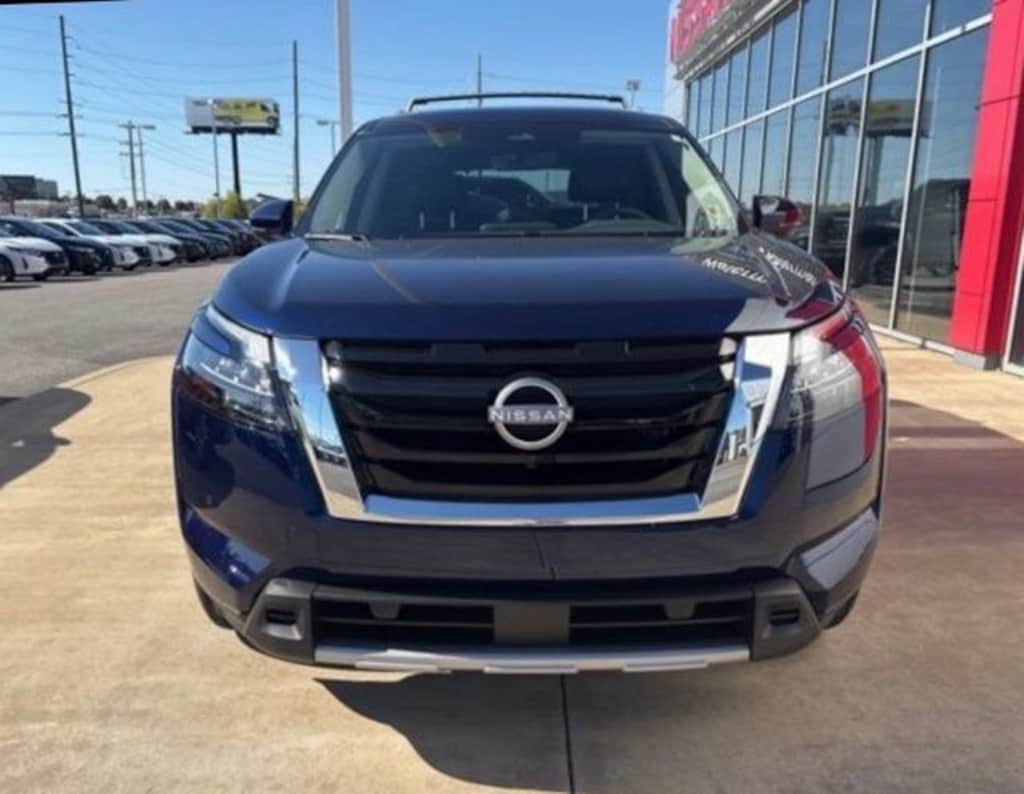 New 2025 Nissan Pathfinder SL SUV