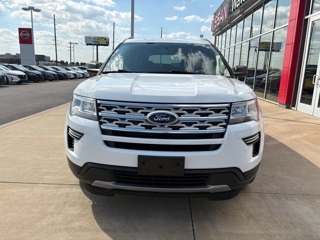 2019 Ford Explorer XLT photo 2