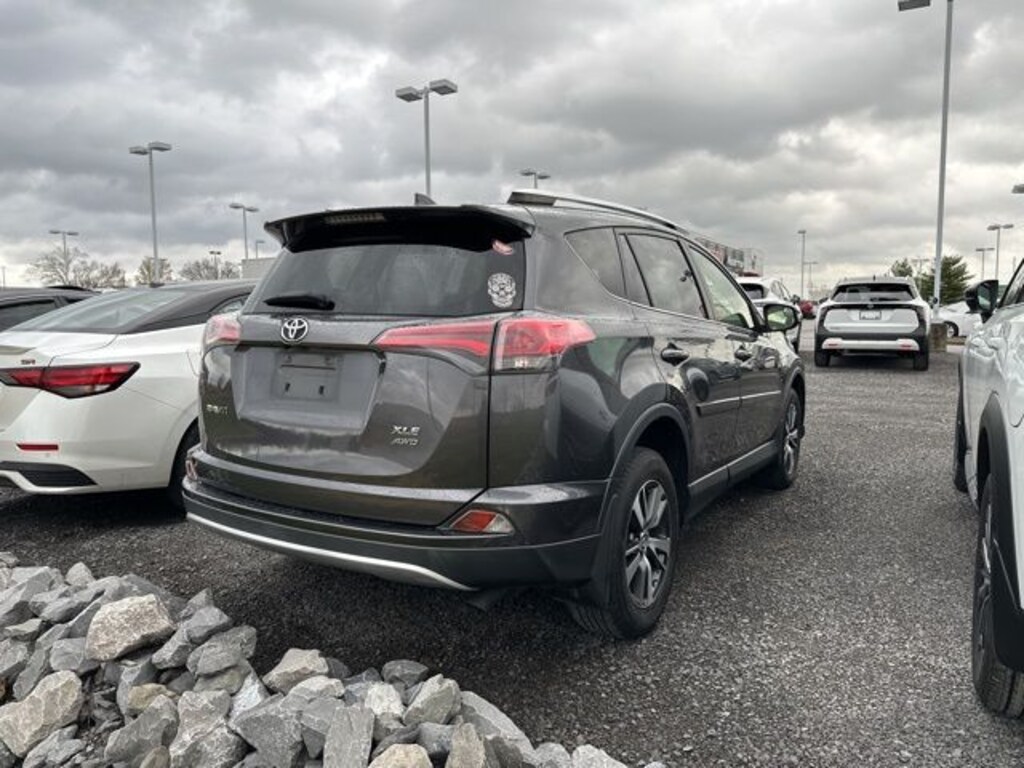 Used 2016 Toyota RAV4 XLE SUV