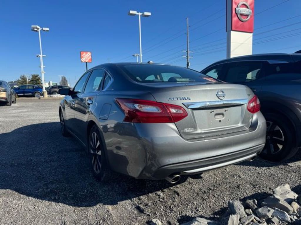 Used 2018 Nissan Altima 2.5 SV Sedan