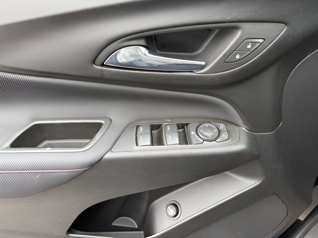2023 Chevrolet Equinox RS - Photo 12