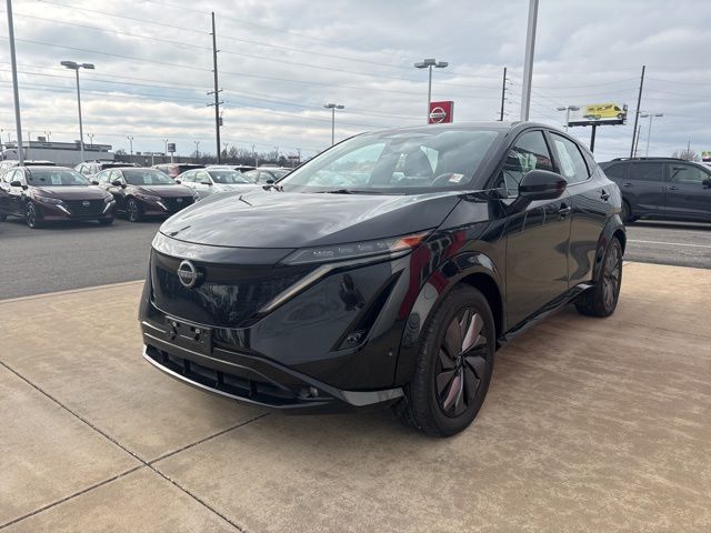 2023 Nissan ARIYA Platinum photo 4