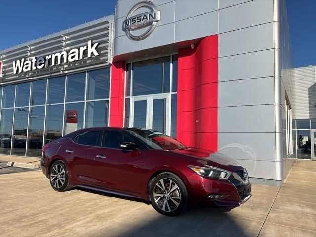 2017 Nissan Maxima Platinum's photo