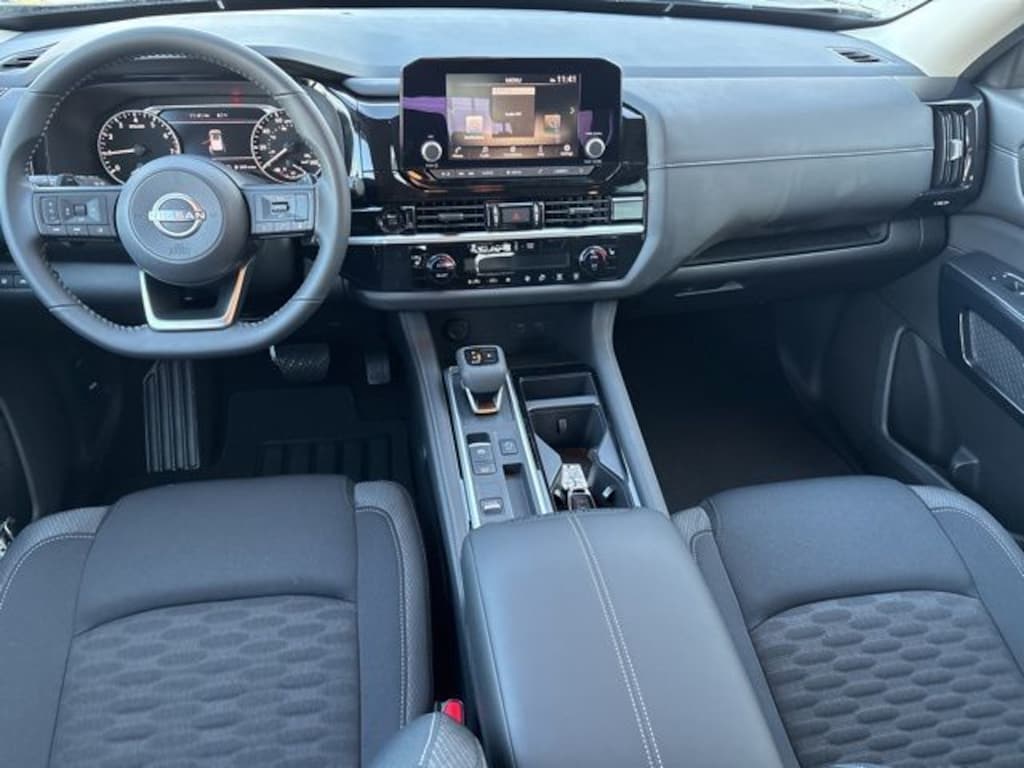 New 2025 Nissan Pathfinder SV SUV