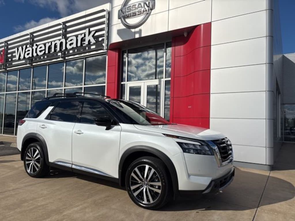 New 2025 Nissan Pathfinder Platinum SUV