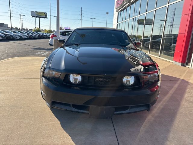 2010 Ford Mustang GT photo 2