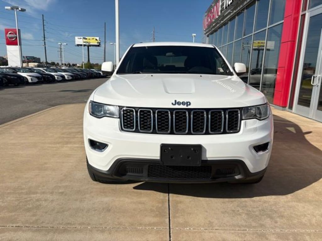 Used 2020 Jeep Grand Cherokee Laredo SUV