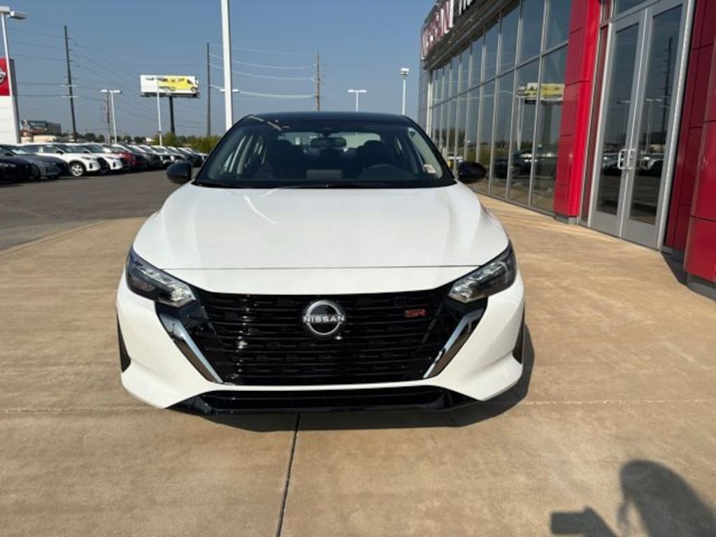 New 2025 Nissan Sentra SR Sedan