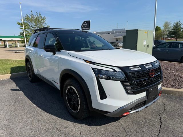 2026 Nissan Pathfinder Rock Creek 4WD's photo