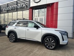 2026 Nissan Pathfinder Platinum SUV