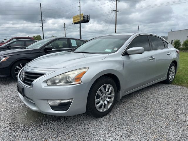 2015 Nissan Altima 2.5 S's photo