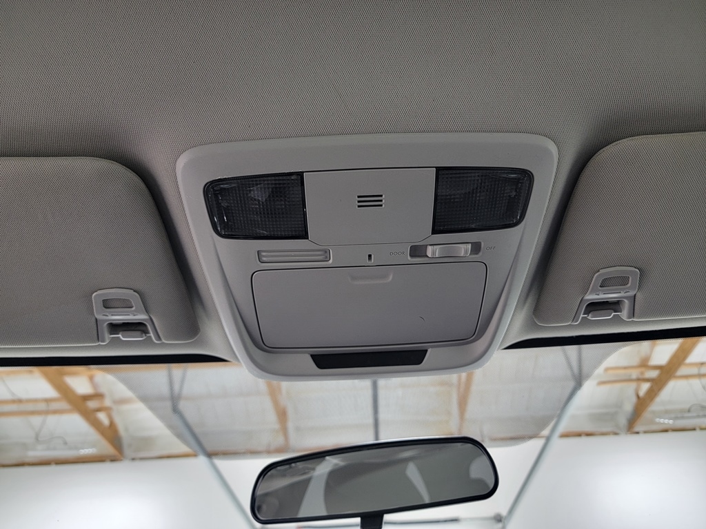 2018 Subaru Outback Base - Photo 19