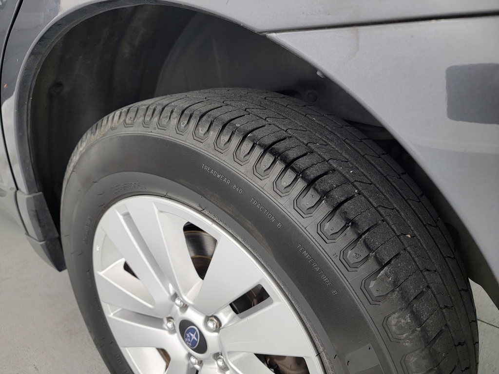 2018 Subaru Outback Base - Photo 17