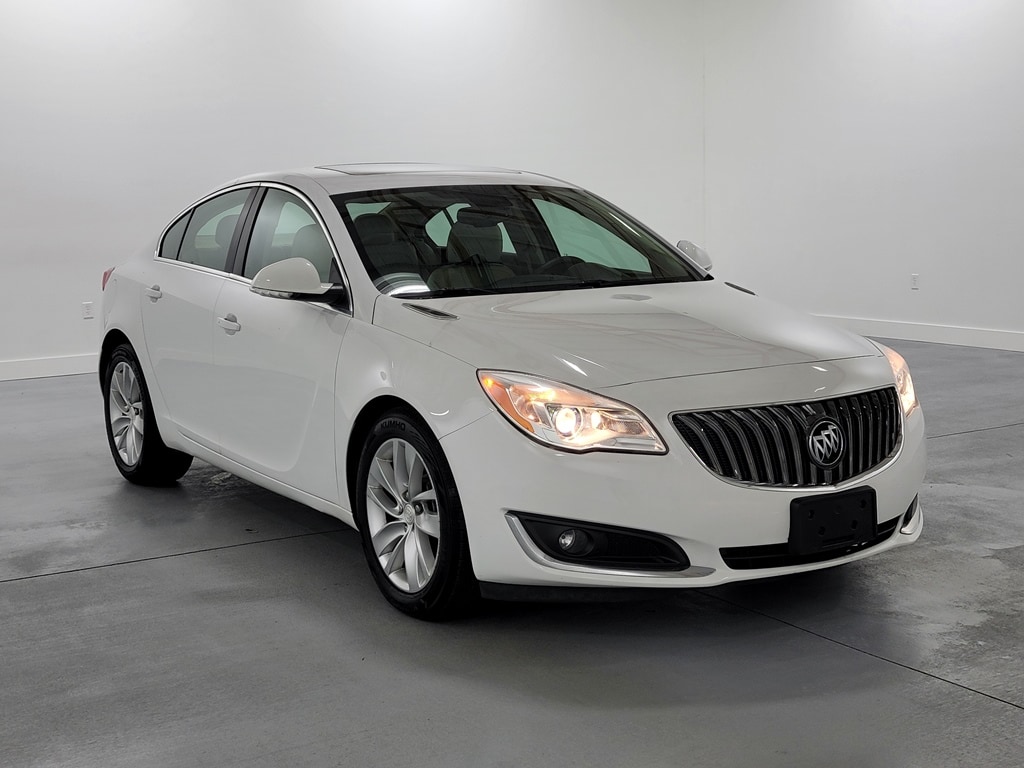 Used 2015 Buick Regal Premium 1 with VIN 2G4GN5EX0F9120409 for sale in Marion, IL