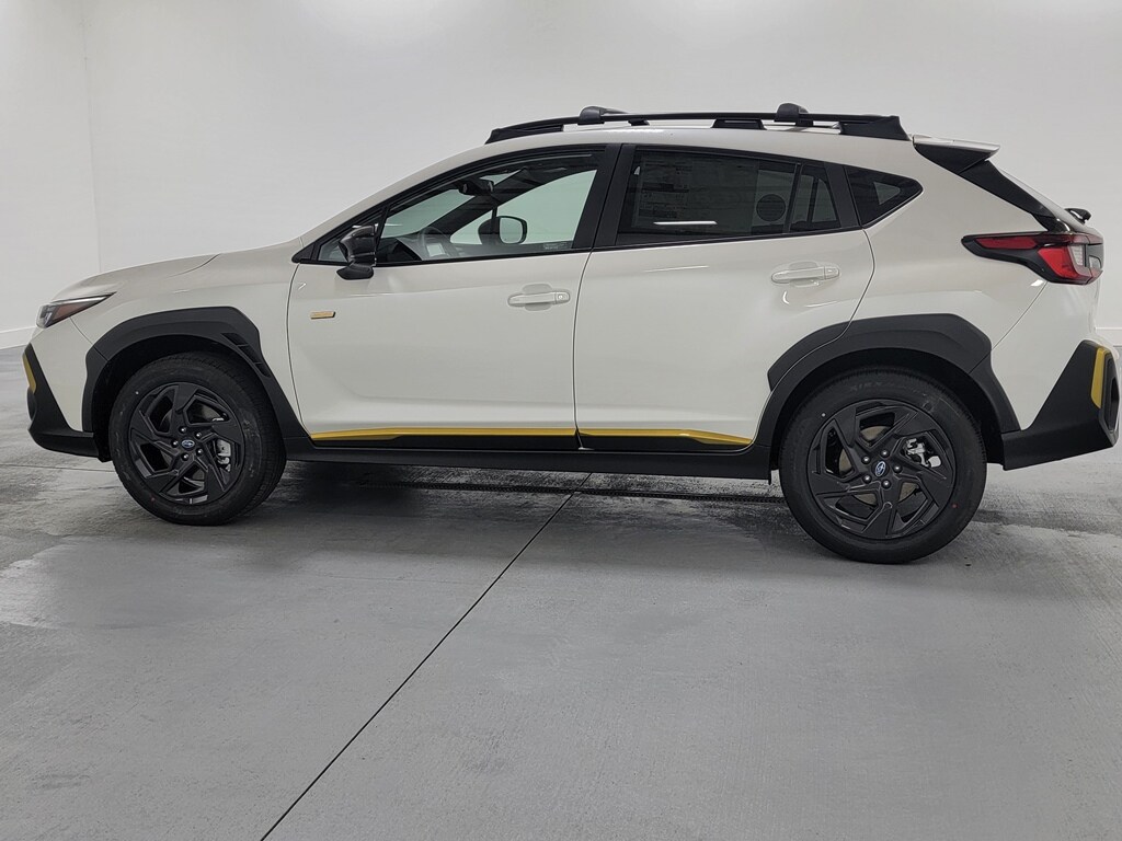 2025 Subaru Crosstrek Sport photo 3