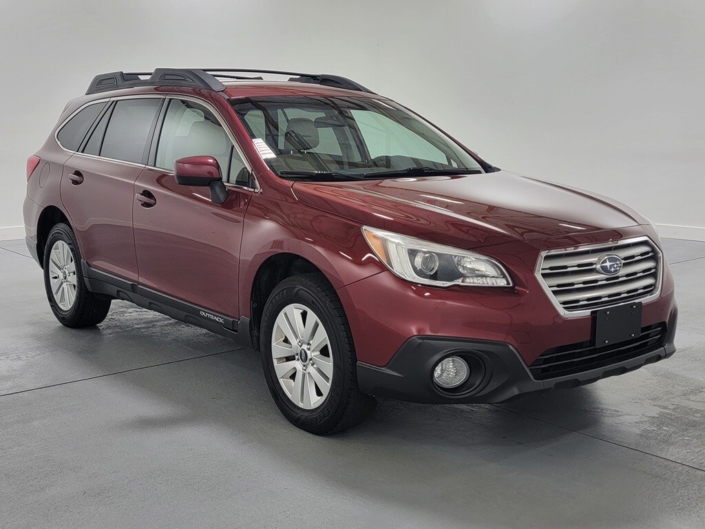 2017 Subaru Outback 2.5i Premium photo 2