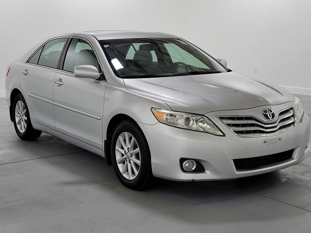 Used 2011 Toyota Camry XLE Sedan