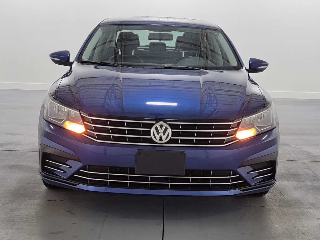 Used 2017 Volkswagen Passat 1.8T R-Line Sedan