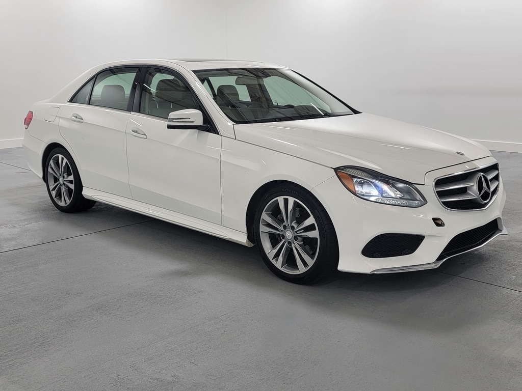 Used 2014 Mercedes-Benz E-Class E350 Luxury with VIN WDDHF5KB4EA833854 for sale in Marion, IL